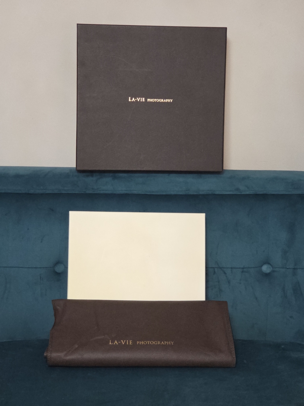 La  Vie Photography Large Gift Boxes Set W/ Dustbag